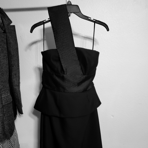 Alexander Mcqueen One-Shoulder Jacquard-Contrast Peplum Dress, US 02 - Picture 5 of 6